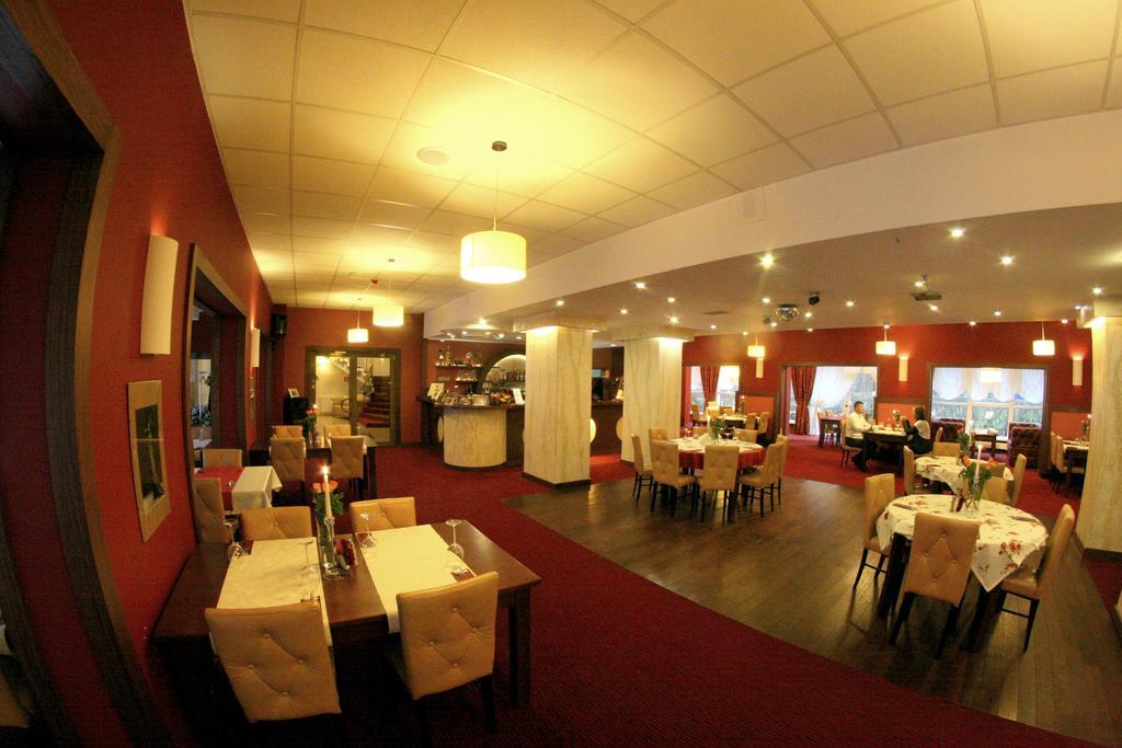 Hotel I Restauracja Złoty Las المظهر الخارجي الصورة
