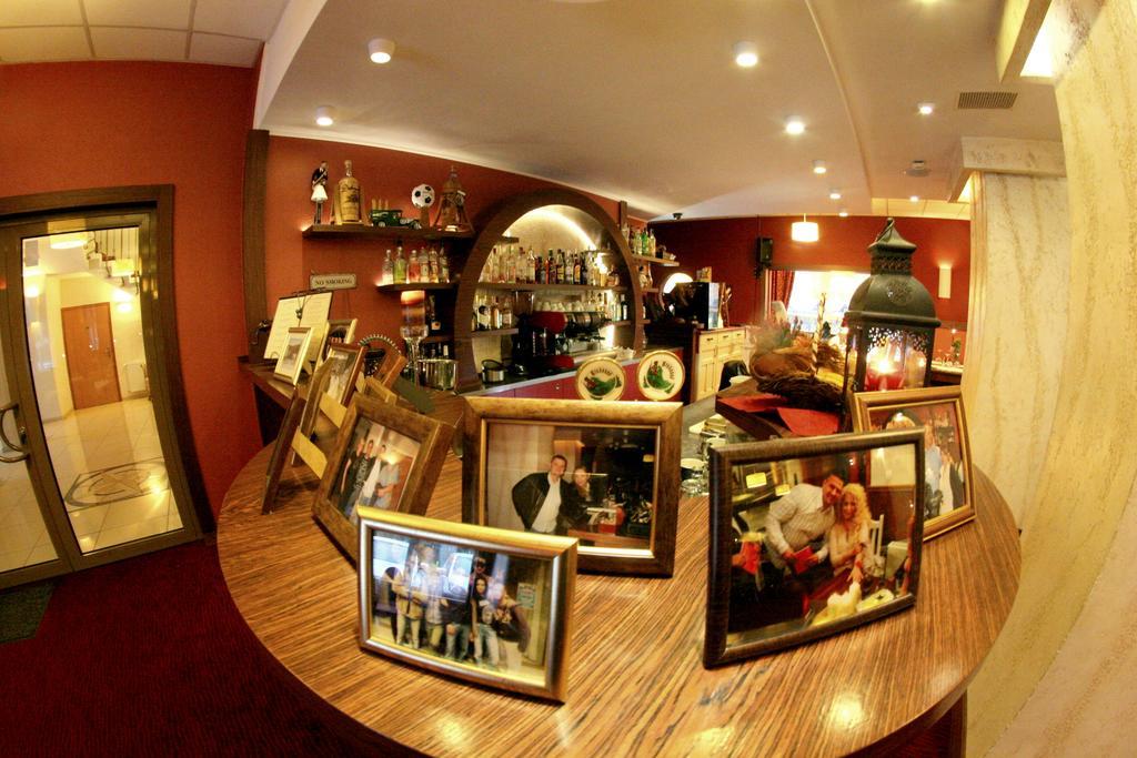 Hotel I Restauracja Złoty Las المظهر الخارجي الصورة
