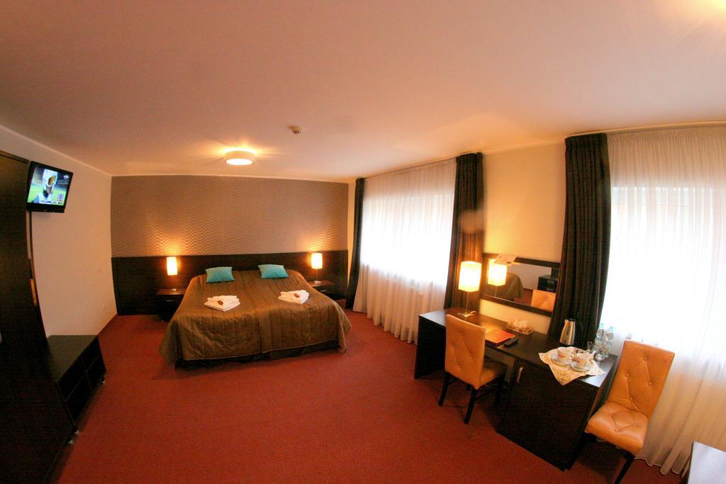 Hotel I Restauracja Złoty Las الغرفة الصورة