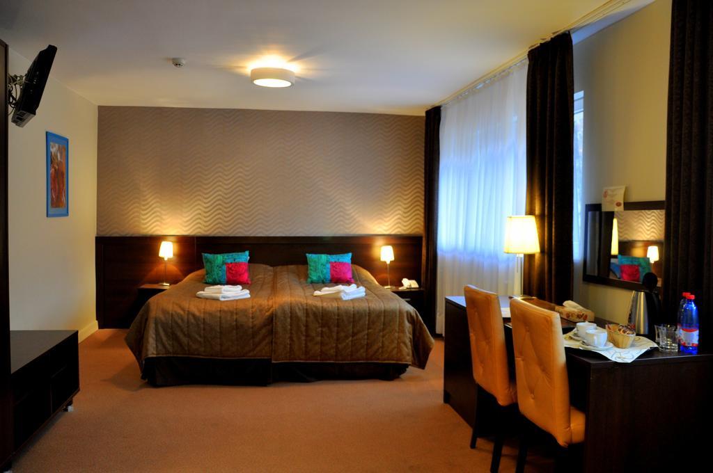 Hotel I Restauracja Złoty Las الغرفة الصورة