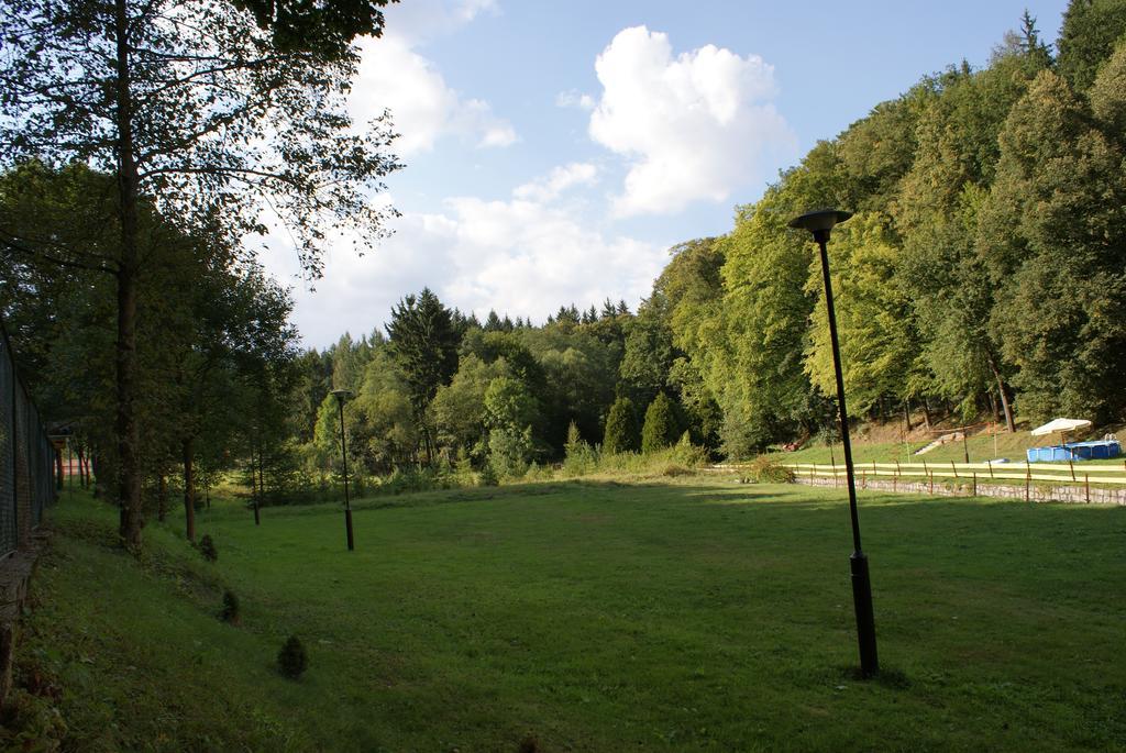 Hotel I Restauracja Złoty Las المظهر الخارجي الصورة