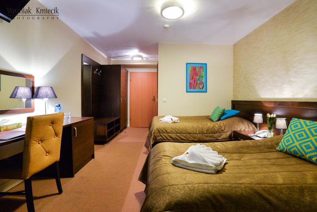 Hotel I Restauracja Złoty Las المظهر الخارجي الصورة